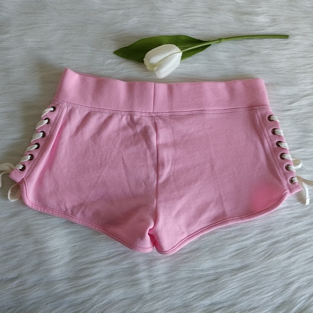 Size S🌺PINK VICTORIA'S SECRET SHORT.nwt - Picture 4 of 4